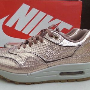 Air Max Cut Out PRM Metallic Liquid Bronze Gold 8